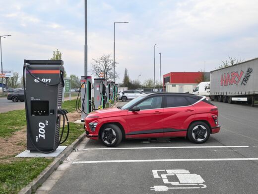 E.ON, Praha 18 - Čakovice, obchodní centrum Globus Praha-Čakovice