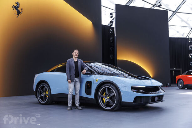 Ferrari Luce