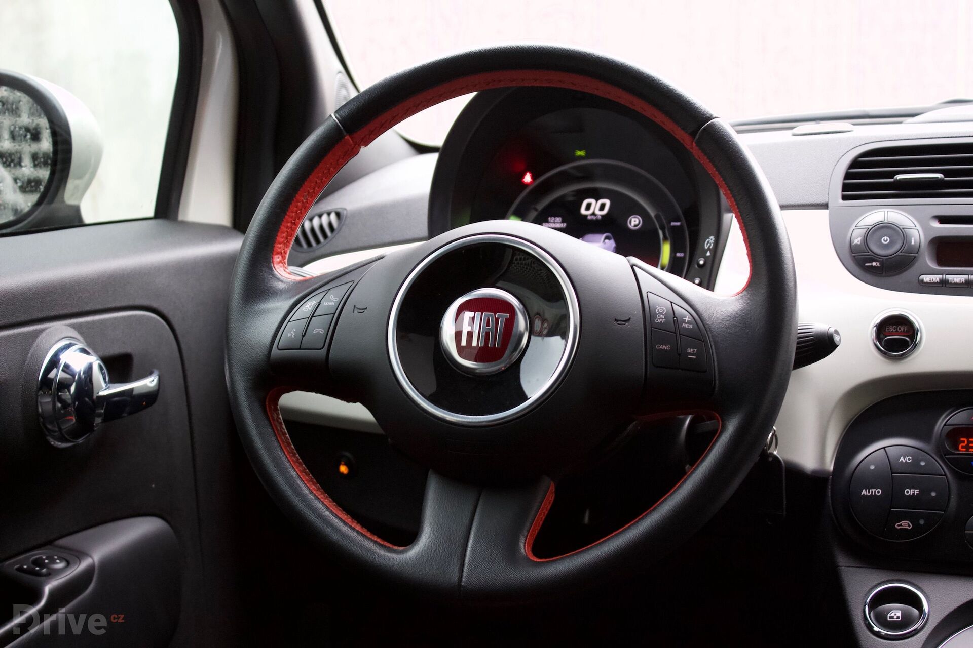 Fiat 500e (2012)