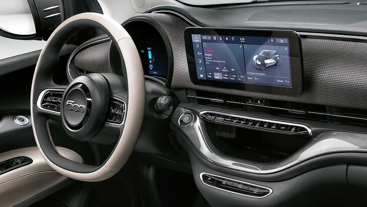 Fiat 500e (2021) středový displej