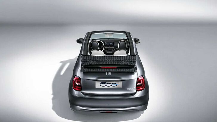 Fiat 500e (2021) zezadu