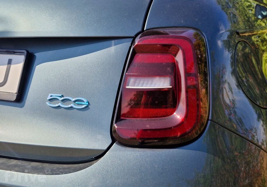 Fiat 500e Giorgio Armani (2025)