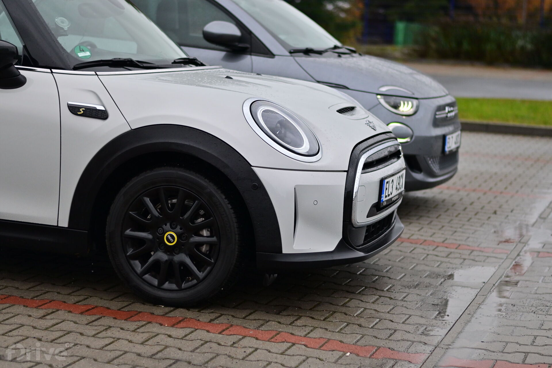 Fiat 500e nebo Mini Cooper SE?