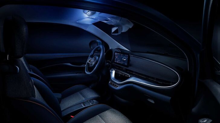 Fiat 500e s doplňky Mopar