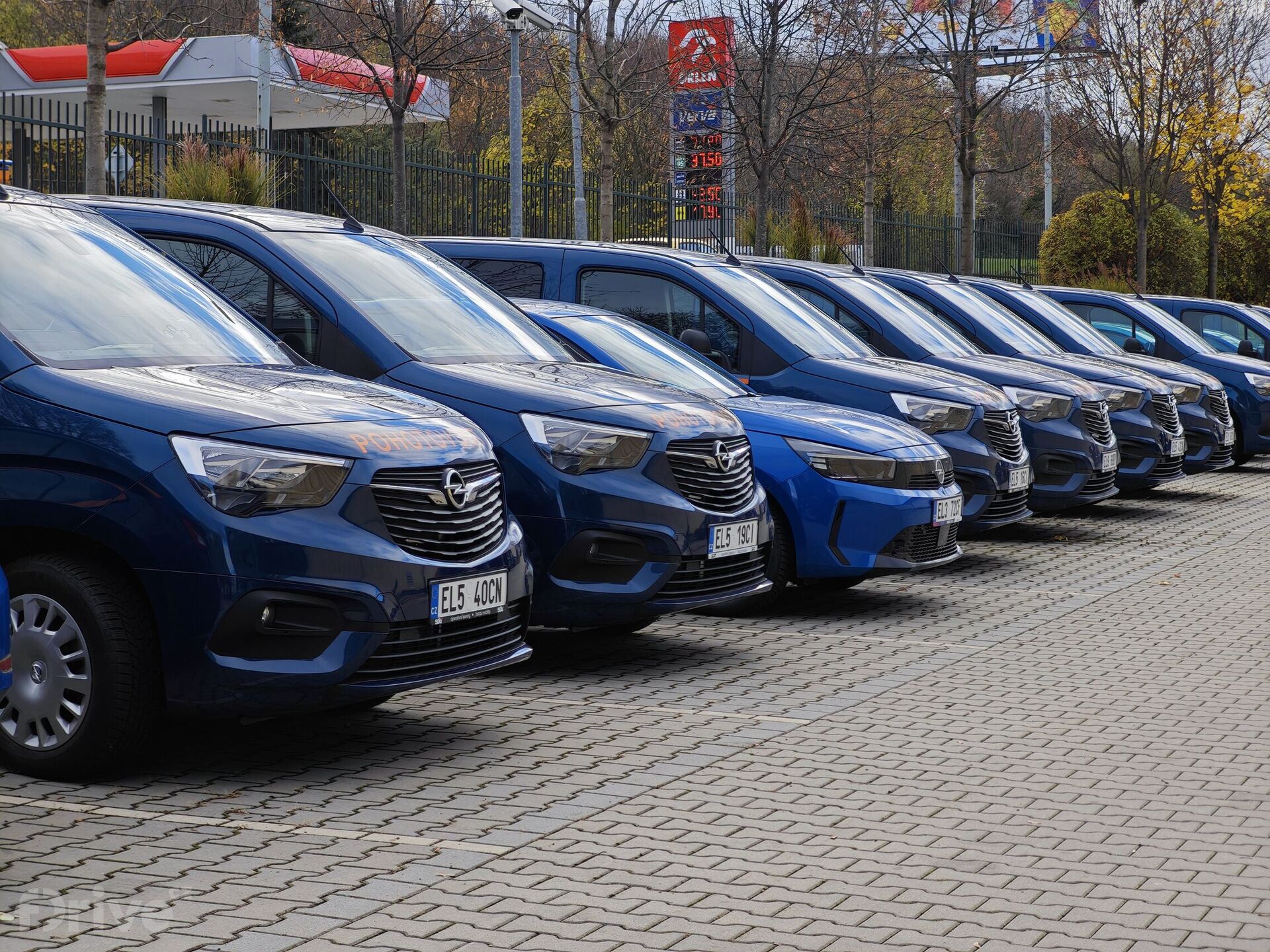 Flotila elektromobilů PRE