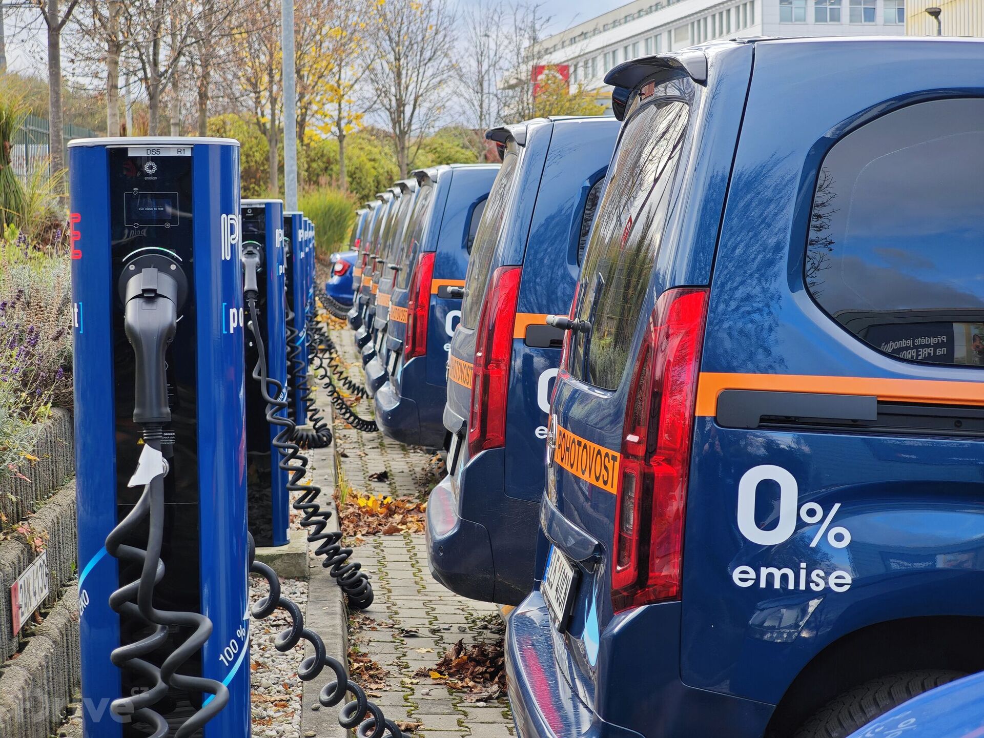 Flotila elektromobilů PRE