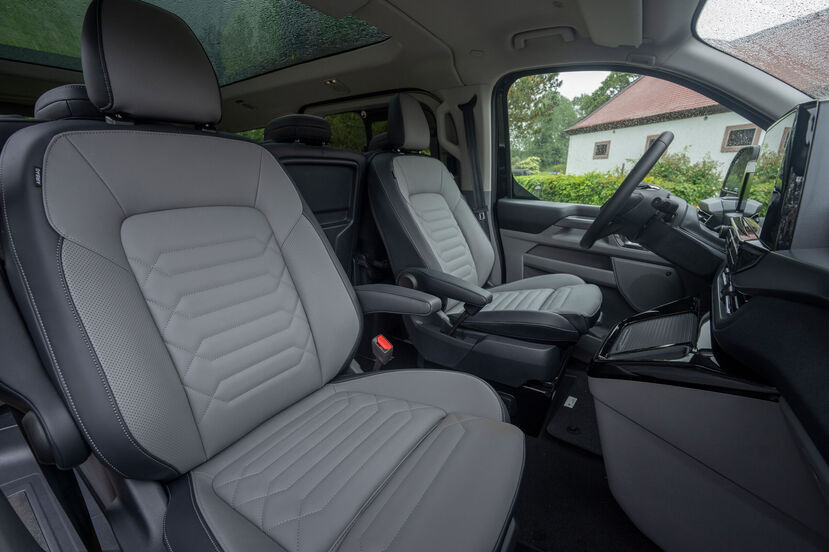 Ford E-Tourneo Custom