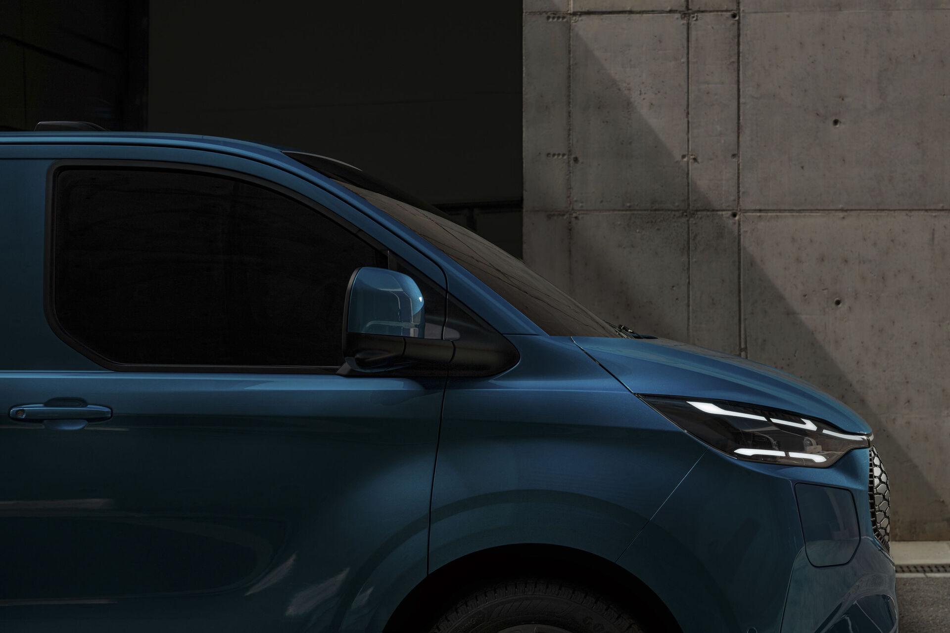 Ford E-Transit Custom