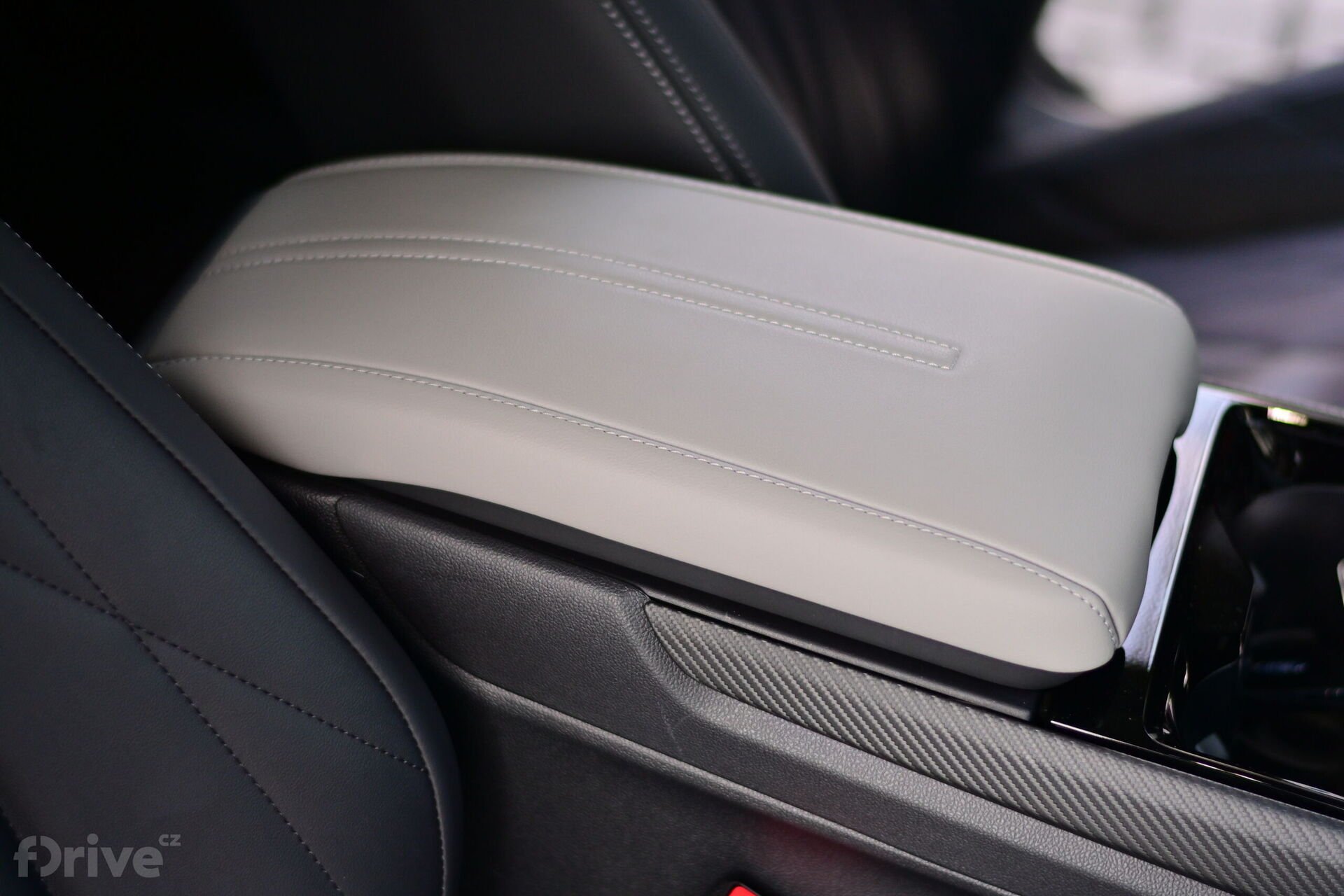 Ford Explorer (2023)