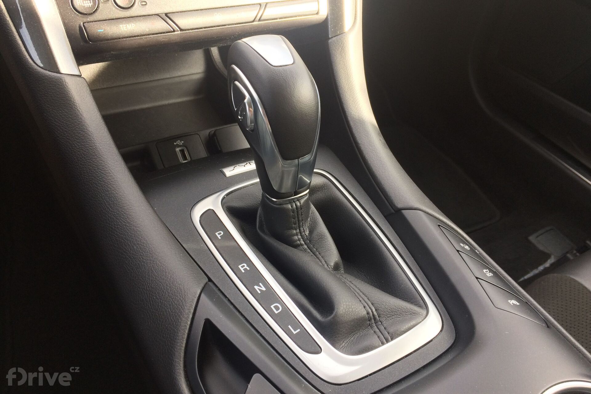 Ford Mondeo Hybrid (2019)