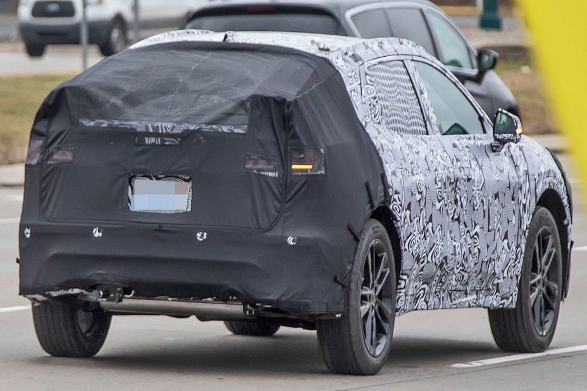 Ford Mondeo SUV - spyshots