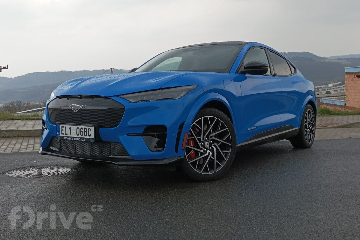 Ford Mustang Mach-E AWD GT