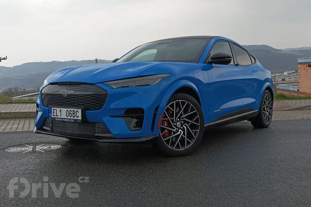Ford Mustang Mach-E AWD GT