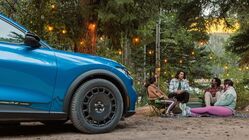 Ford Mustang Mach-E Trail (2027)