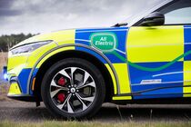 Ford Mustang Mach-E v policejní verzi pro britskou policii