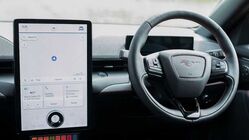 Ford Mustang Mach-E v policejní verzi úpravě