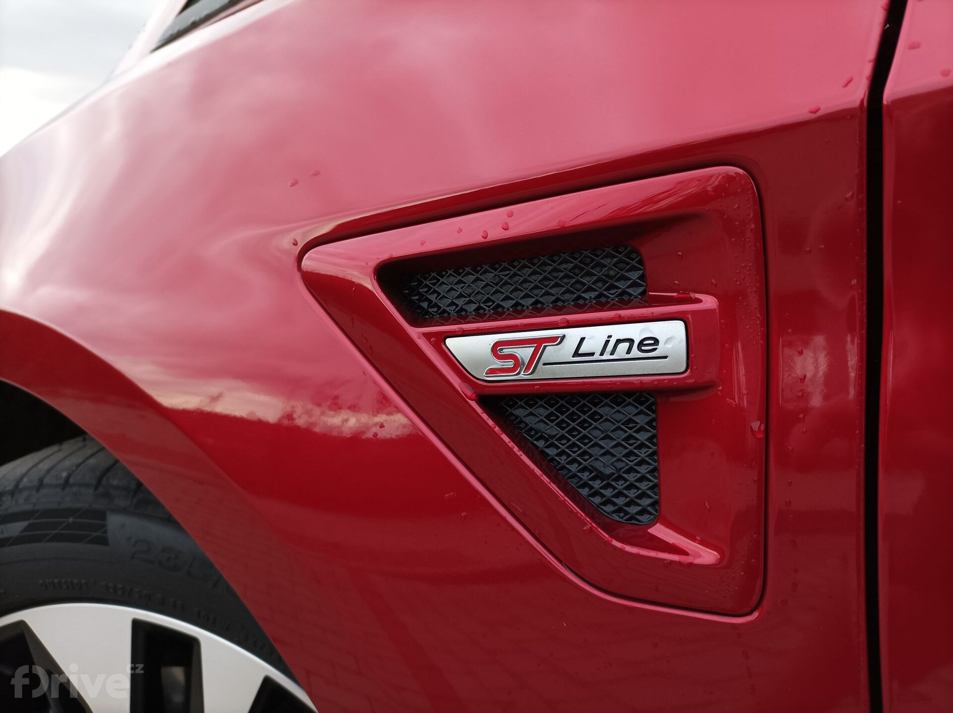 Ford S-Max Hybrid ST-Line