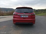 Ford S-Max Hybrid ST-Line