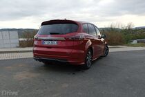 Ford S-Max Hybrid ST-Line