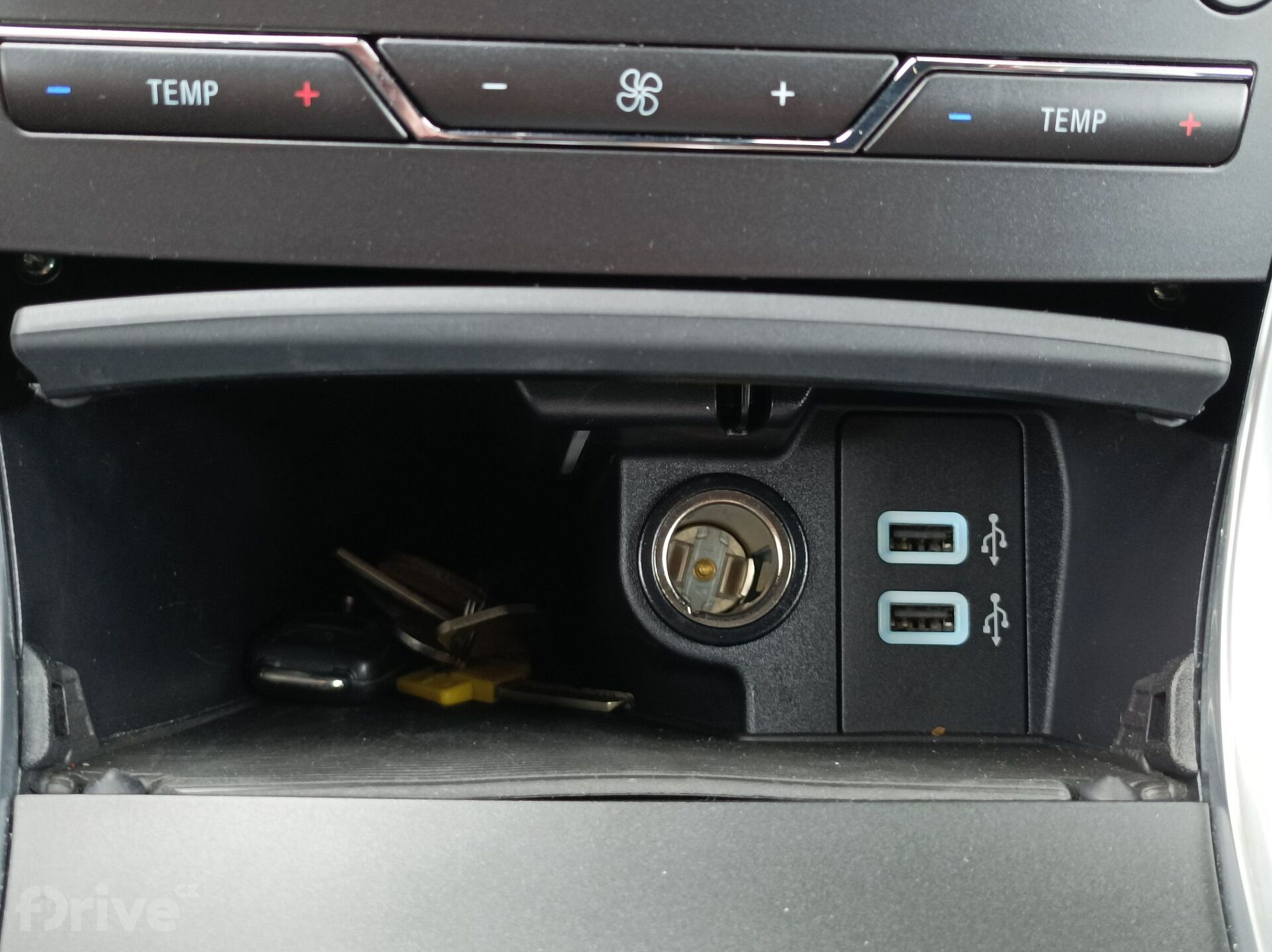 Ford S-Max Hybrid ST-Line