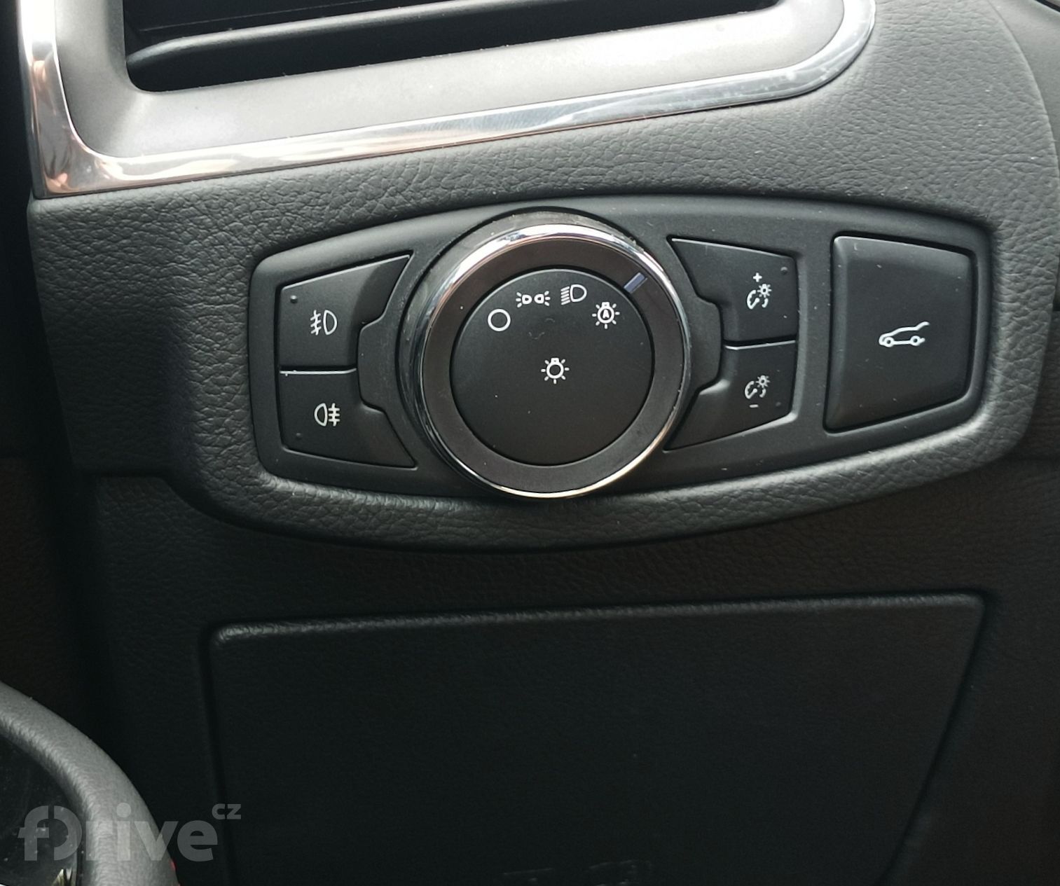 Ford S-Max Hybrid ST-Line