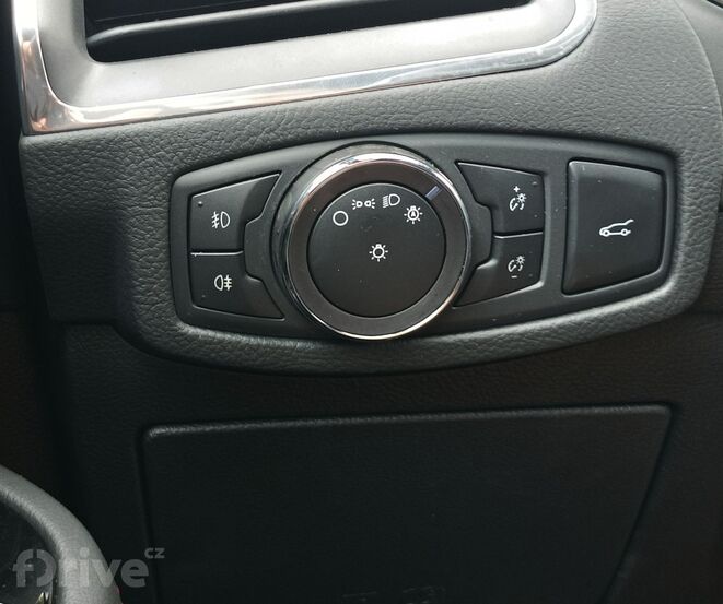 Ford S-Max Hybrid ST-Line