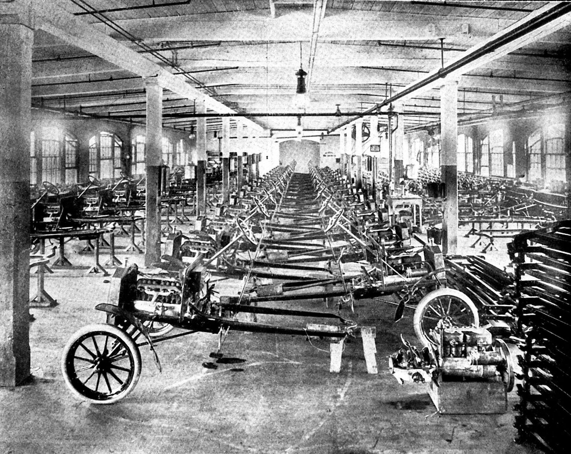 Ford T v Piquette Plant