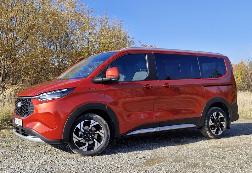 Ford Tourneo Custom PHEV