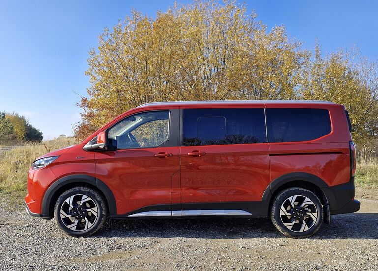 Ford Tourneo Custom PHEV