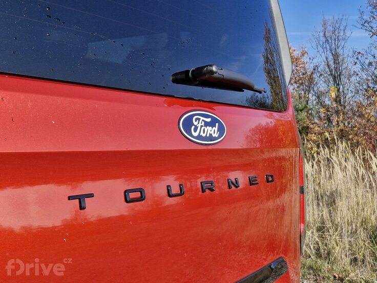 Ford Tourneo Custom PHEV