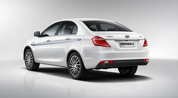 Geely Emgrand EV