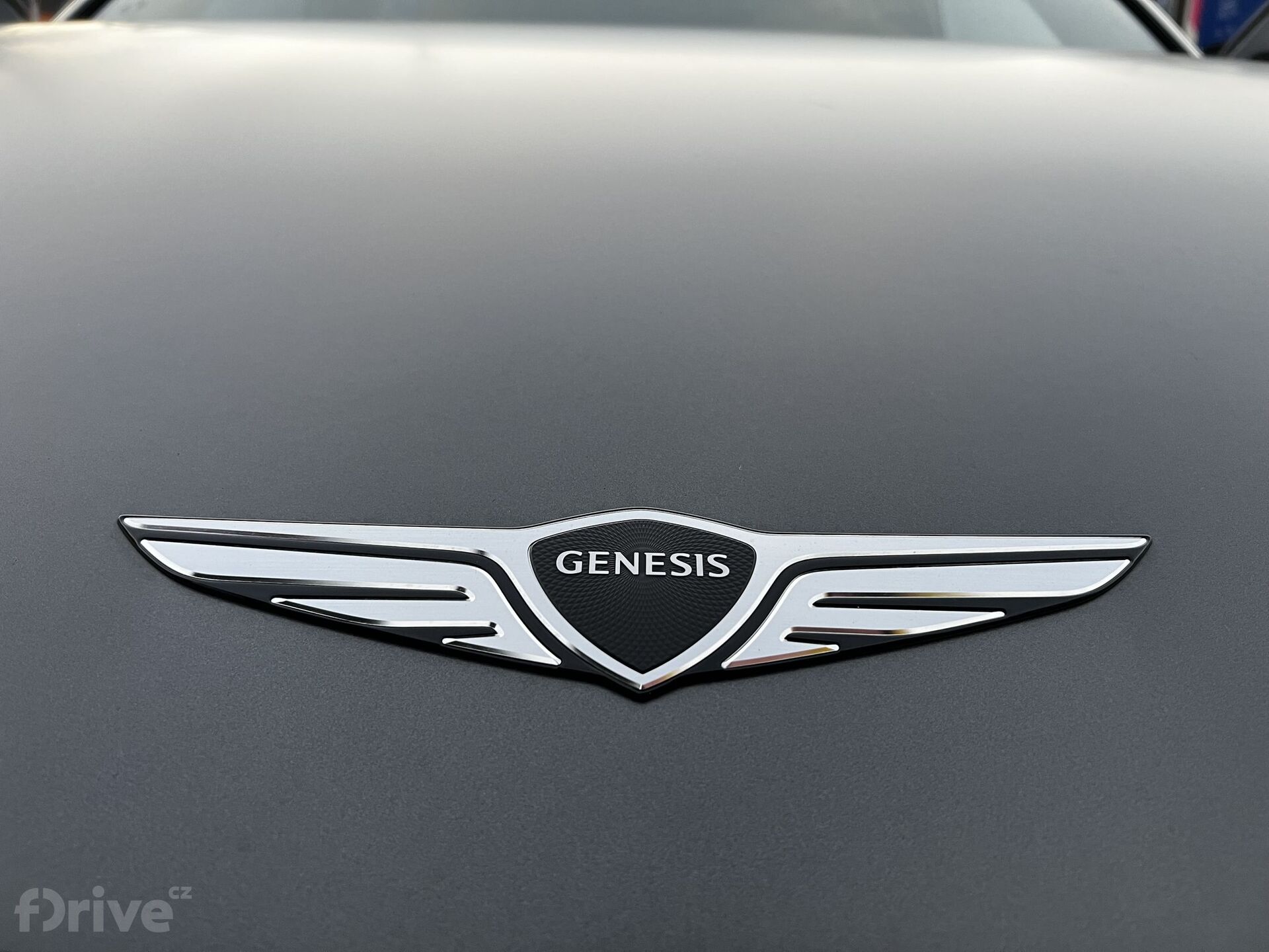 Genesis GV60
