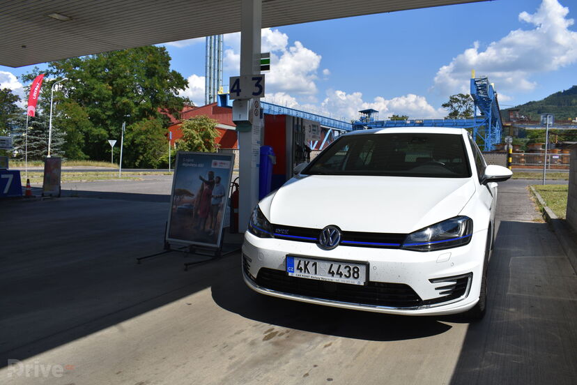 Golf GTE test spotřeby