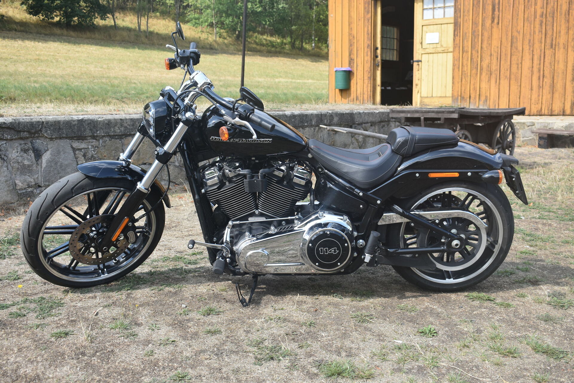 Harley - Davidson Breakout