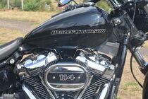 Harley - Davidson Breakout