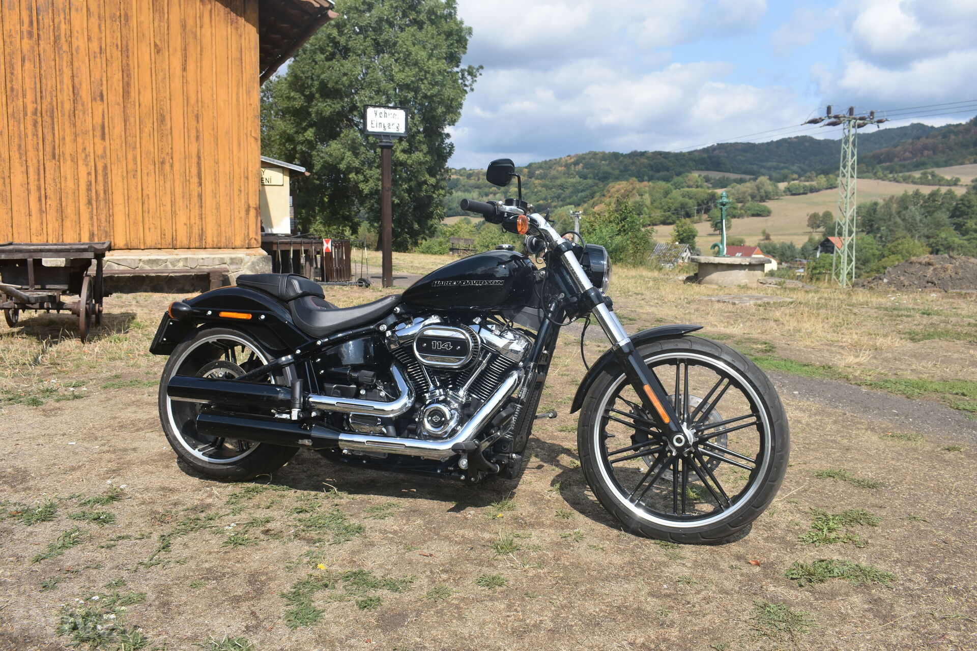 Harley - Davidson Breakout