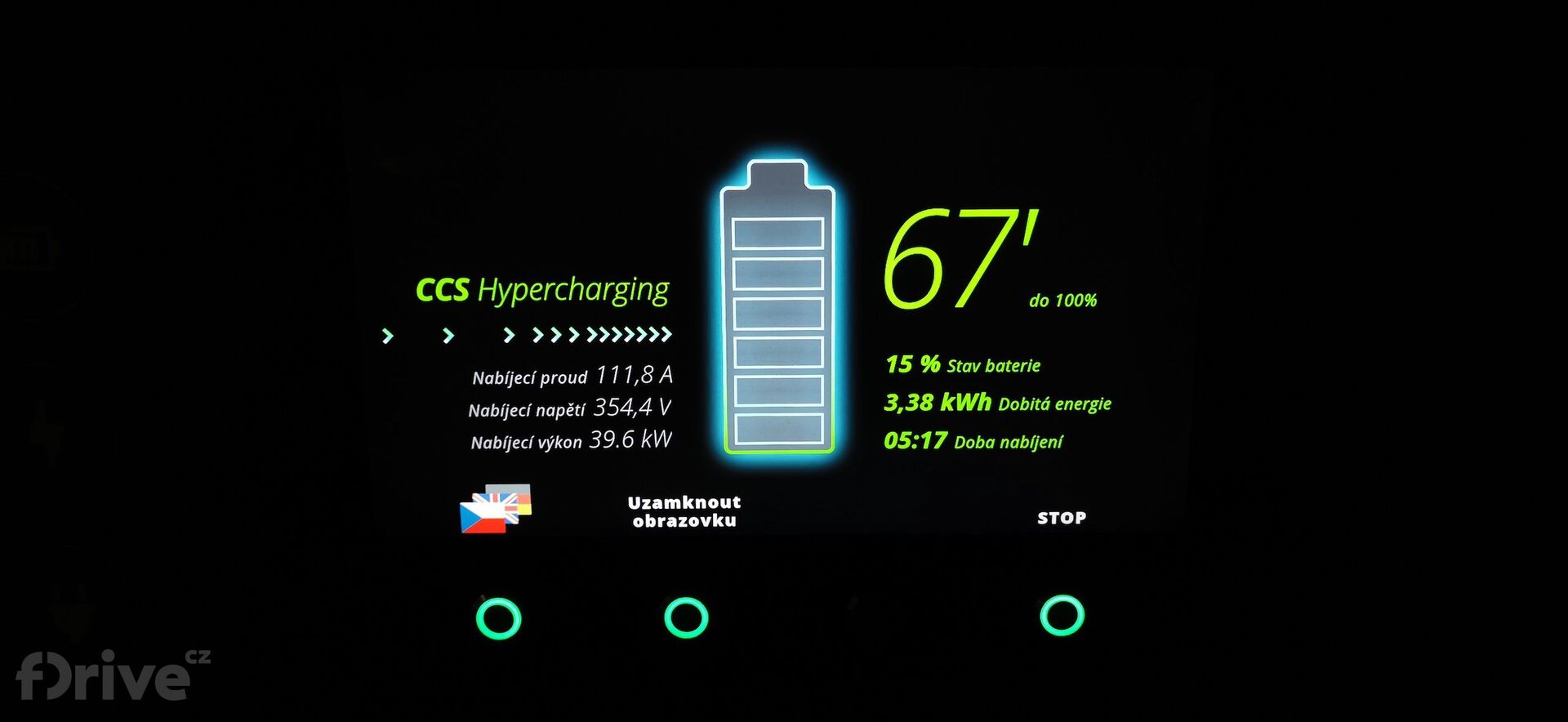 Honda e - test nabíjení v zimě