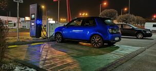 Honda e - test nabíjení v zimě