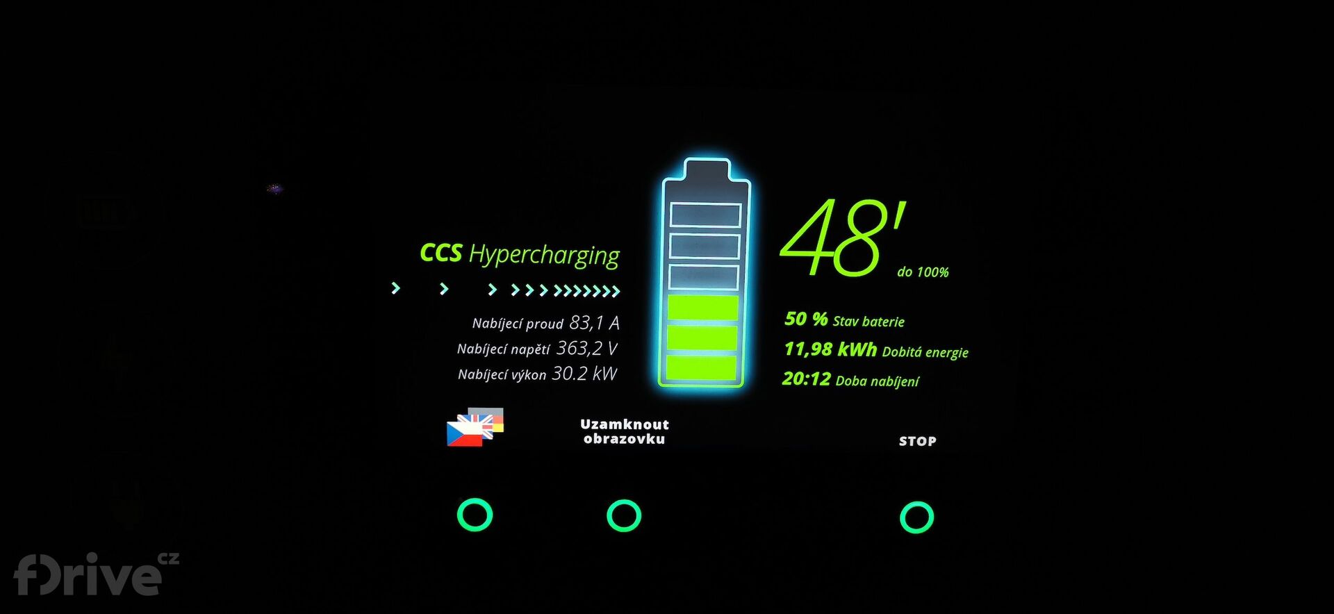 Honda e - test nabíjení v zimě
