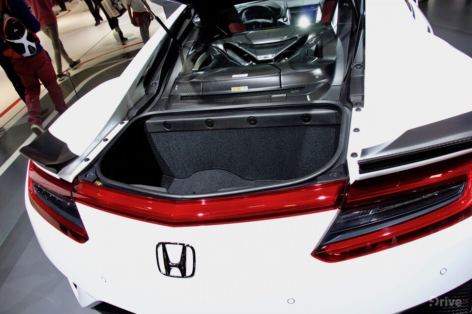 Honda NSX (2016)