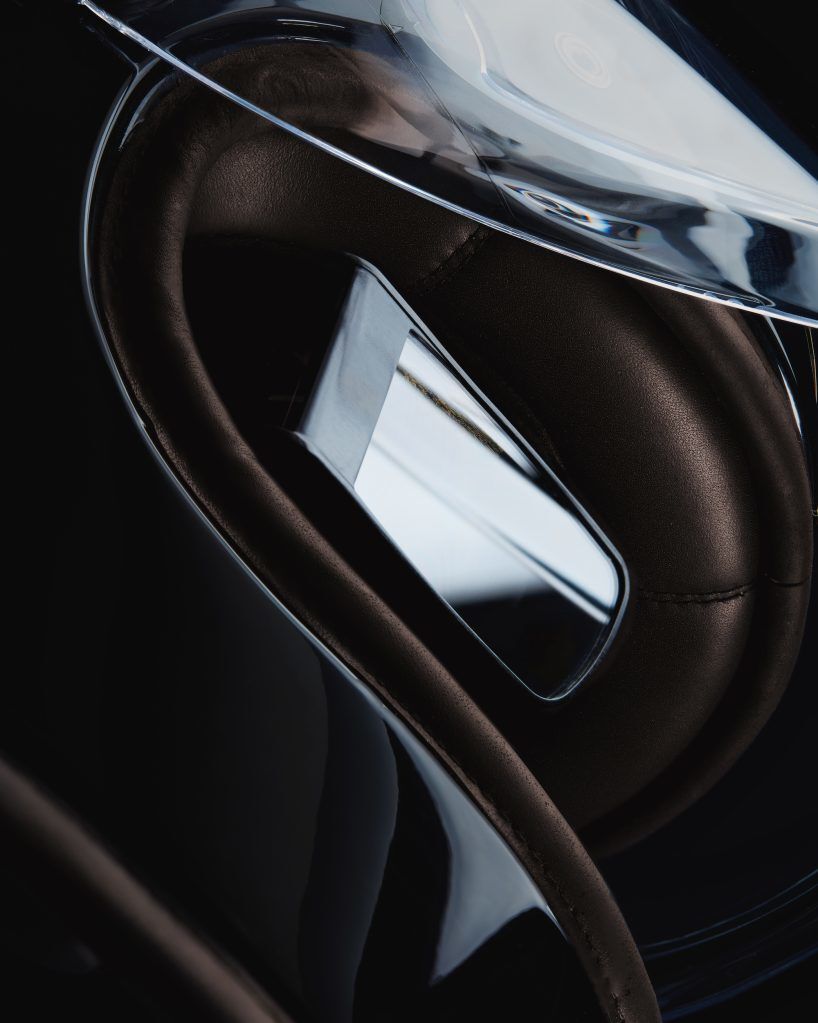 HUD helma s displejem