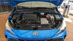 Hybridní pohonná jednotka MG3 Hybrid+