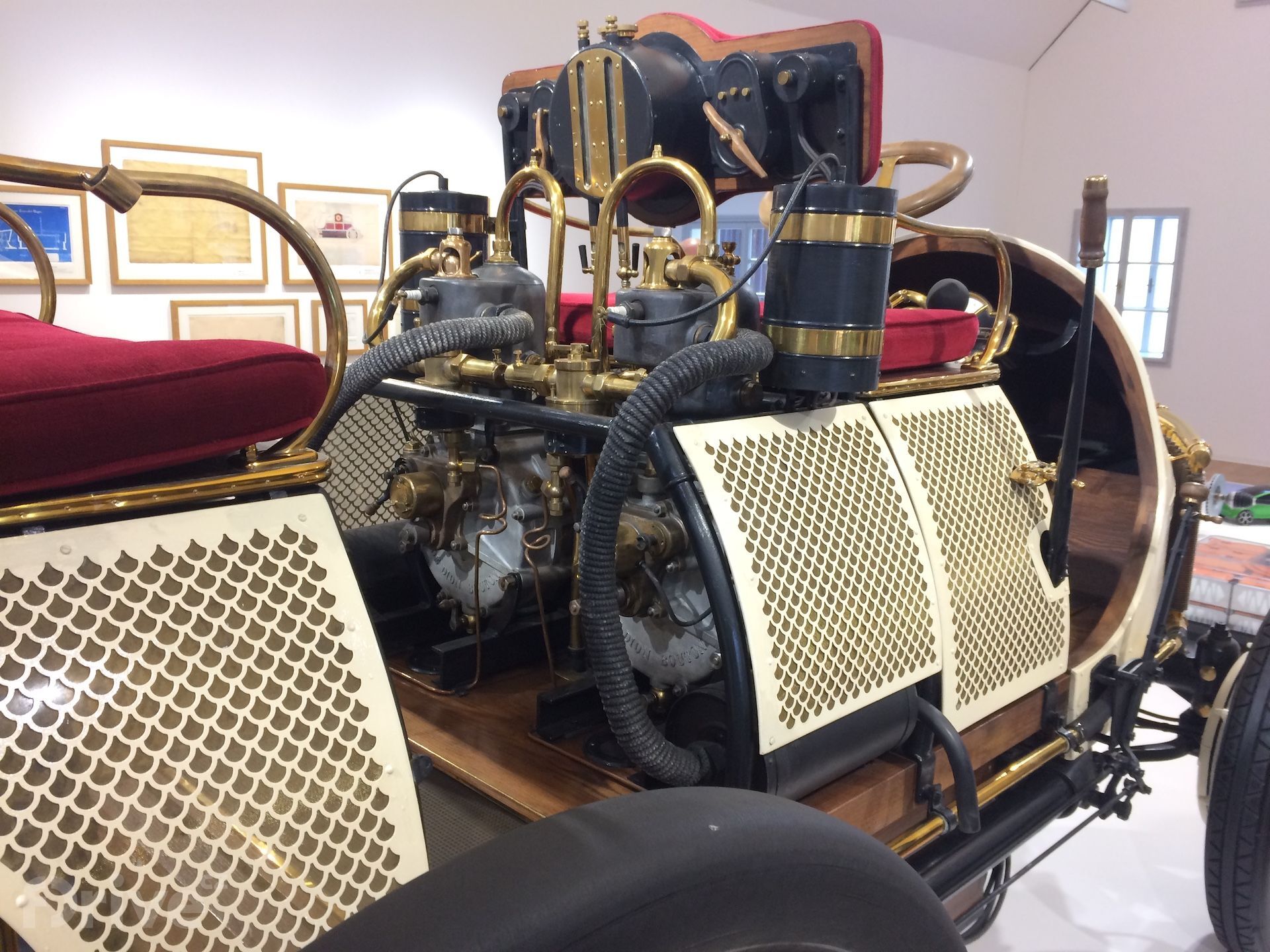 Hybridní vůz Ferdinanda Porscheho