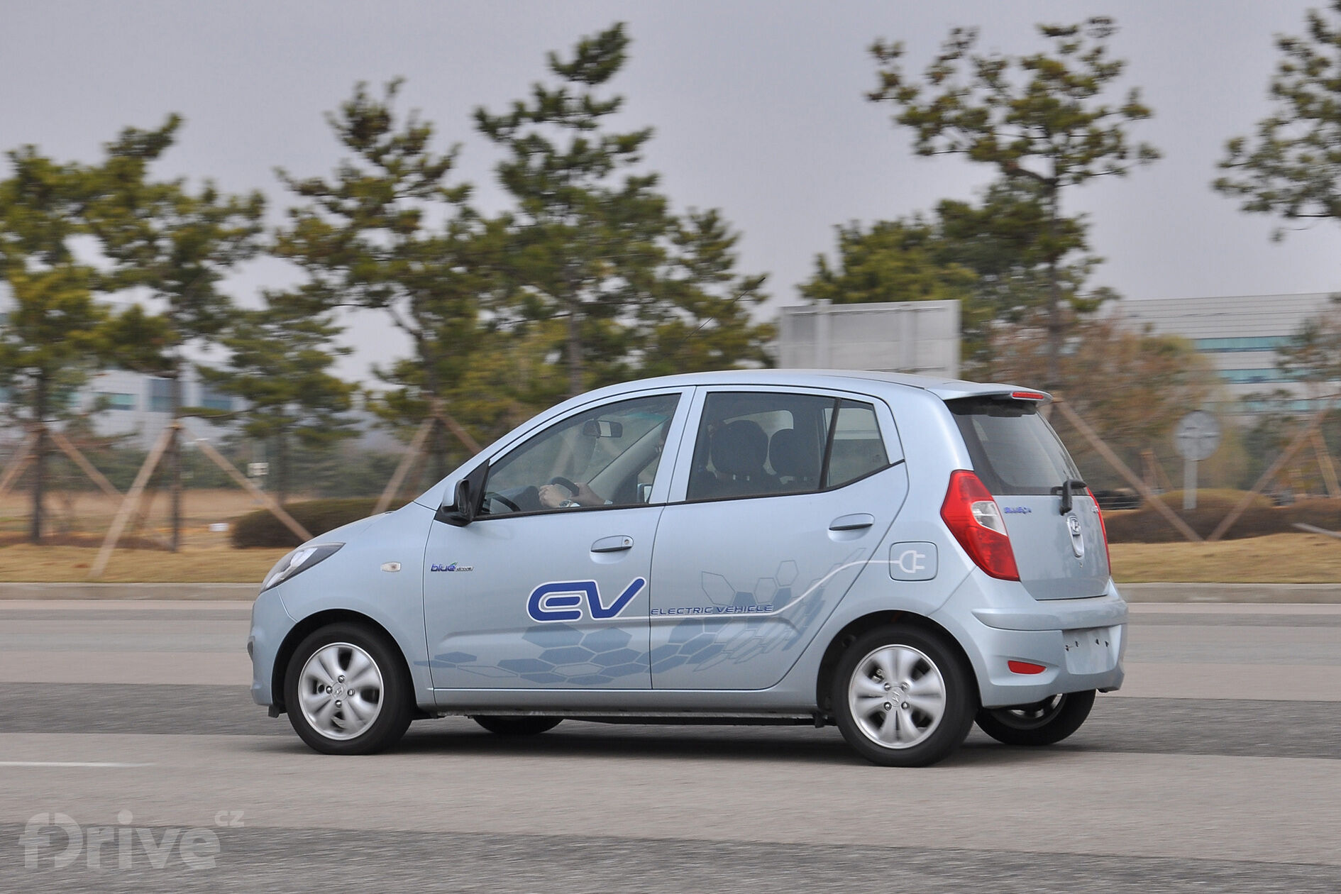 Hyundai BlueOn EV