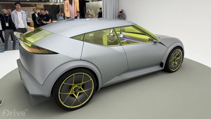 Hyundai Concept Three