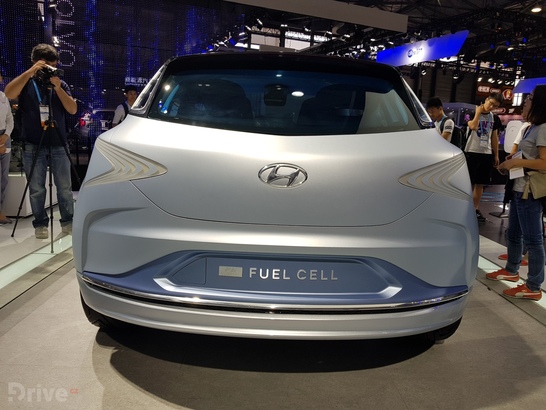 Hyundai FE Concept