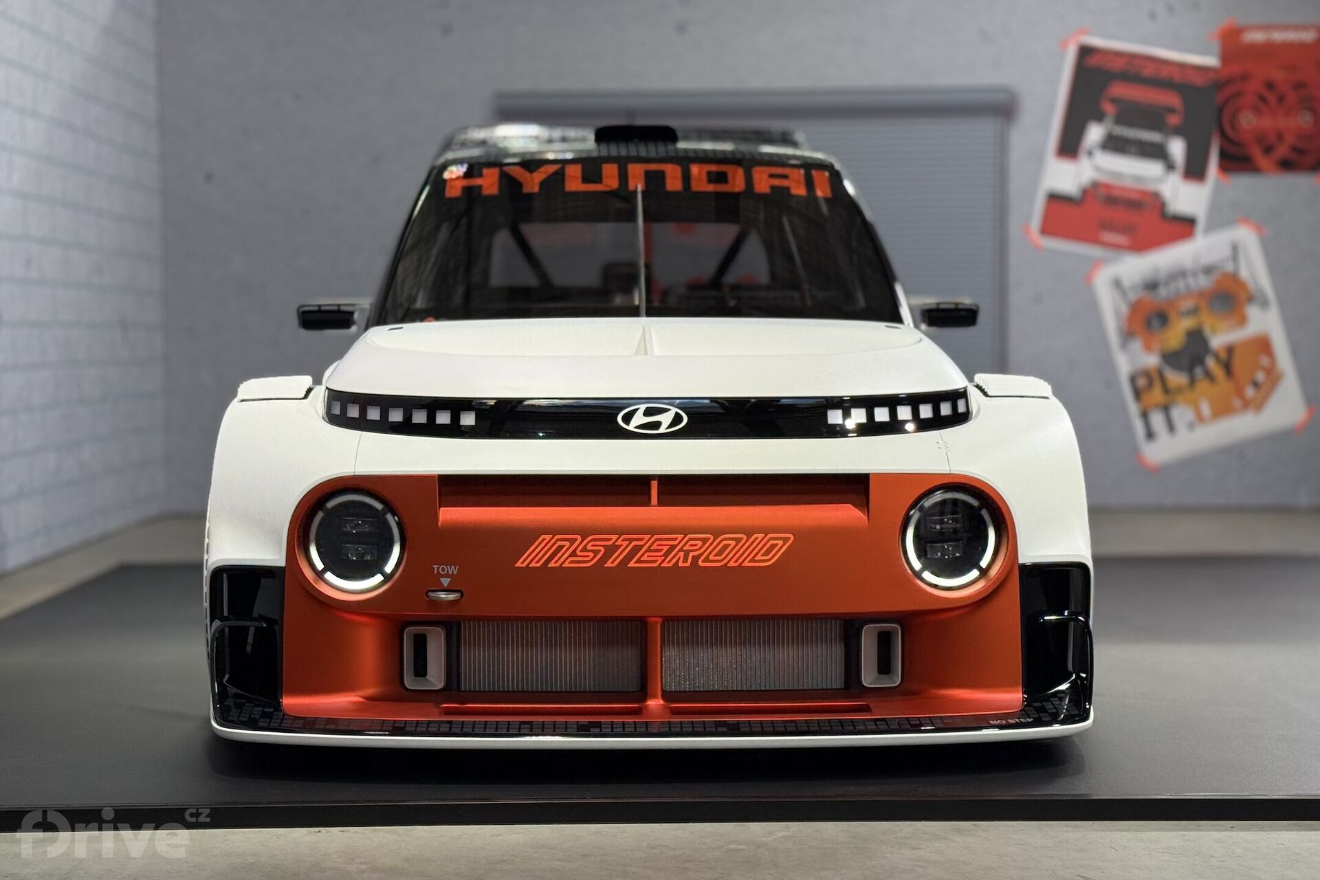 Hyundai Insteroid