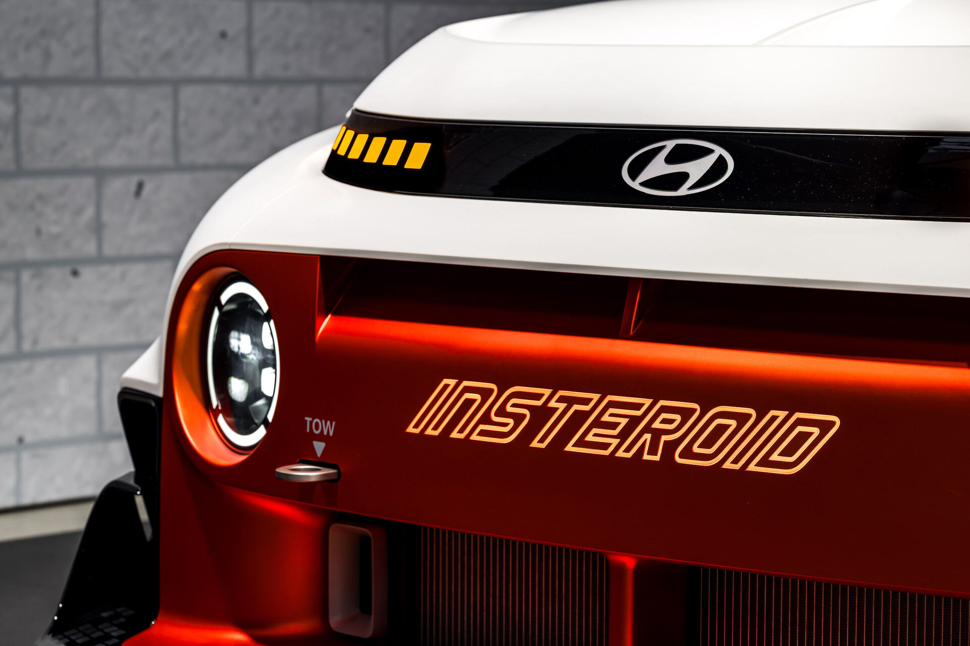 Hyundai Insteroid