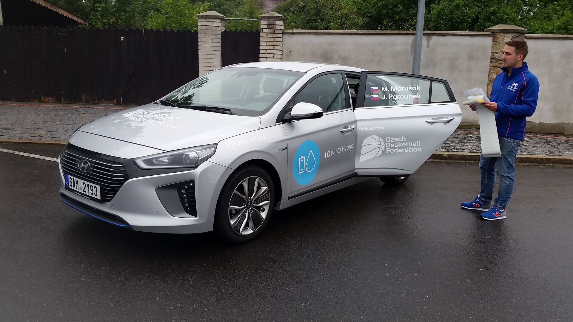 Hyundai Ioniq (2016)