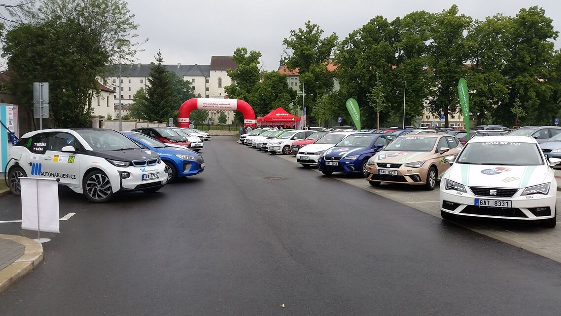 Hyundai Ioniq (2016)